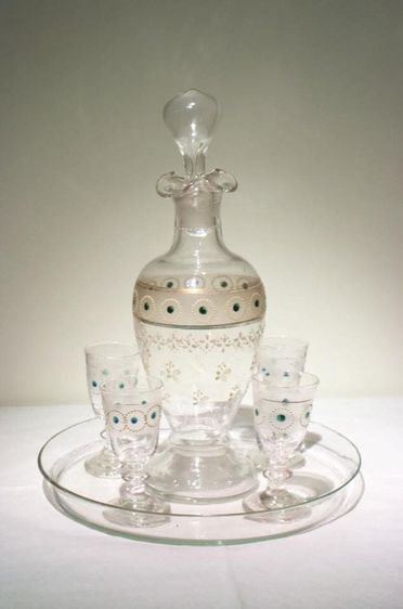 เครื่องแก้วเก่า Rare Item-ส่งต่อชุด Liquor Decanter Set ของสะสมล้ำค่าประจำตระกูล ชุด Liquor Decanter จาก Flanders, Belgium งานยุโรปดั้งเดิมแท้ๆ