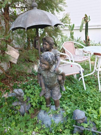 รูปปั้นแต่งสวนทองเหลืองแท้