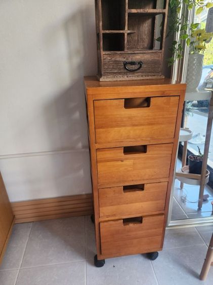  (มารับเอง) ตู้ไม้แท้ ชั้นไม้แท้ ขายเหมา หรือขายแยกได้