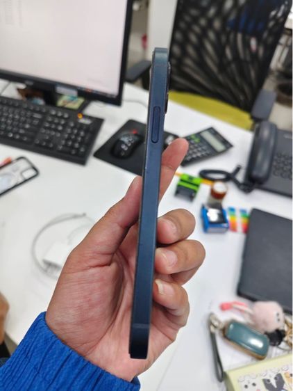 iPhone 12 รูปที่ 4