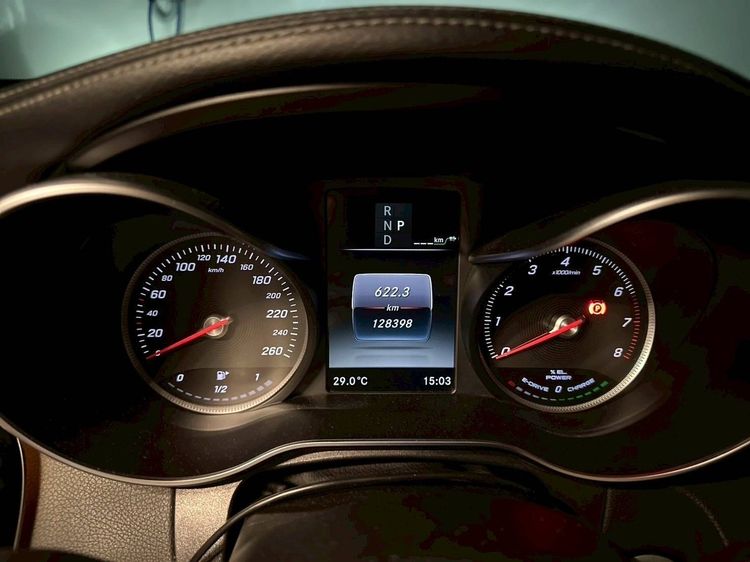 Mercedes-Benz C-Class 2016 C350 Sedan เบนซิน เกียร์อัตโนมัติ ขาว รูปที่ 3