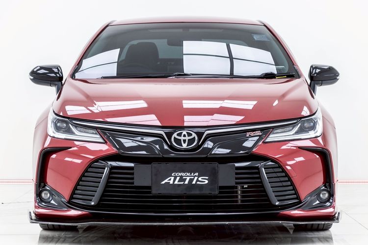 Toyota Altis 2020 1.8 GR Sport CVT Sedan เบนซิน ไม่ติดแก๊ส เกียร์อัตโนมัติ แดง รูปที่ 4