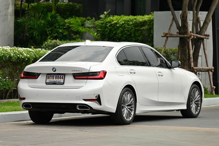 BMW Series 3 2022 320Li Sedan เบนซิน ไม่ติดแก๊ส เกียร์อัตโนมัติ ขาว รูปที่ 4