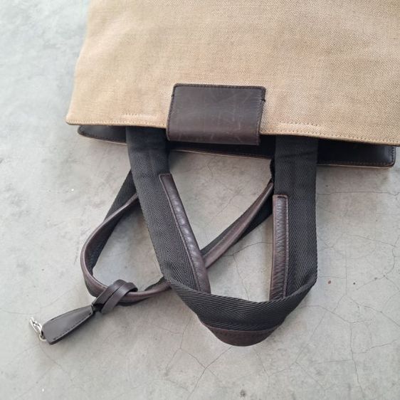 กระเป๋า Prada วินเทจ พร้อมกุญแจ รูปที่ 14