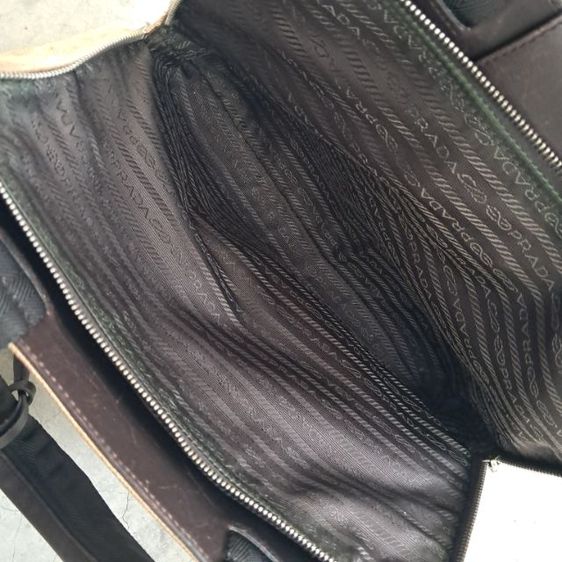 กระเป๋า Prada วินเทจ พร้อมกุญแจ รูปที่ 11