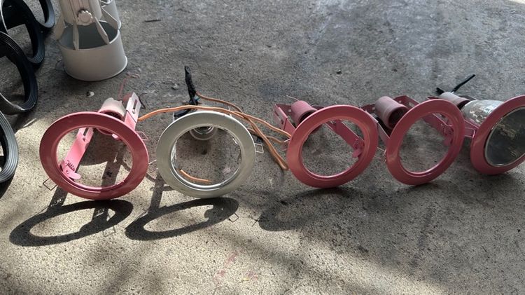 โคมไฟดาวไลท์ รูปที่ 2