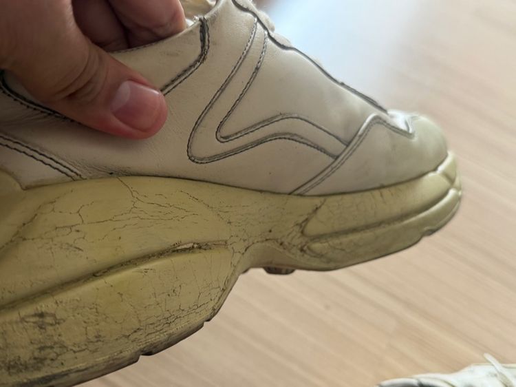 ขาย Rhyton Gucci logo leather ของเเท้ ตามสภาพ รูปที่ 5