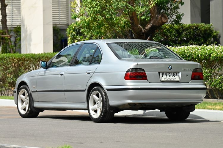 BMW Series 5 2001 523i Sedan เบนซิน ไม่ติดแก๊ส เกียร์อัตโนมัติ บรอนซ์เงิน รูปที่ 3