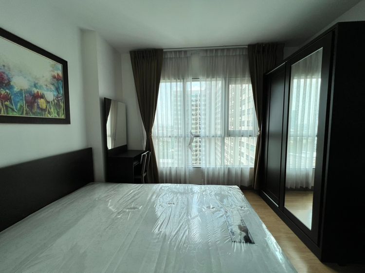 Aspire กล้วยน้ำไท ชั้นสูง วิวสระและเมือง ให้เช่า 13000 ต่อเดือน เฟอร์นิเจอร์ครบ พร้อมอยู่