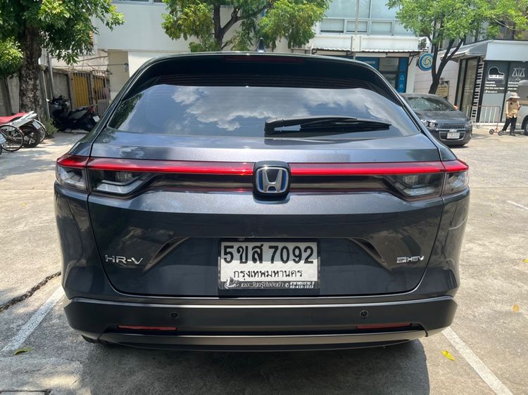 Honda HR-V 2024 1.5 e:HEV E Utility-car เบนซิน ไม่ติดแก๊ส เกียร์อัตโนมัติ เทา รูปที่ 4