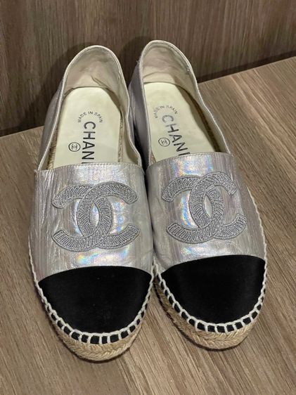 รองเท้าส้นแบน เงิน อื่นๆ UK 6 | EU 39 1/3 | US 7.5 อื่นๆ รองเท้าChanel CC Cap Toe Logo Espadrille Silver Black 