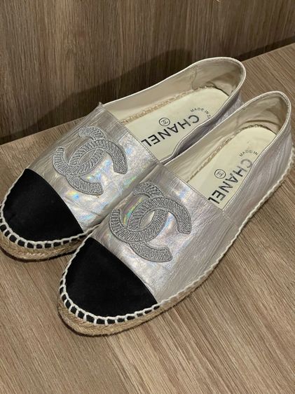 รองเท้าChanel CC Cap Toe Logo Espadrille Silver Black  รูปที่ 2