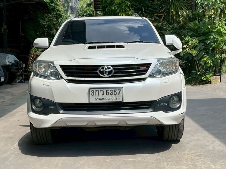 Toyota Fortuner 2014 3.0 TRD Sportivo 4WD Utility-car ดีเซล ไม่ติดแก๊ส เกียร์อัตโนมัติ ขาว รูปที่ 2