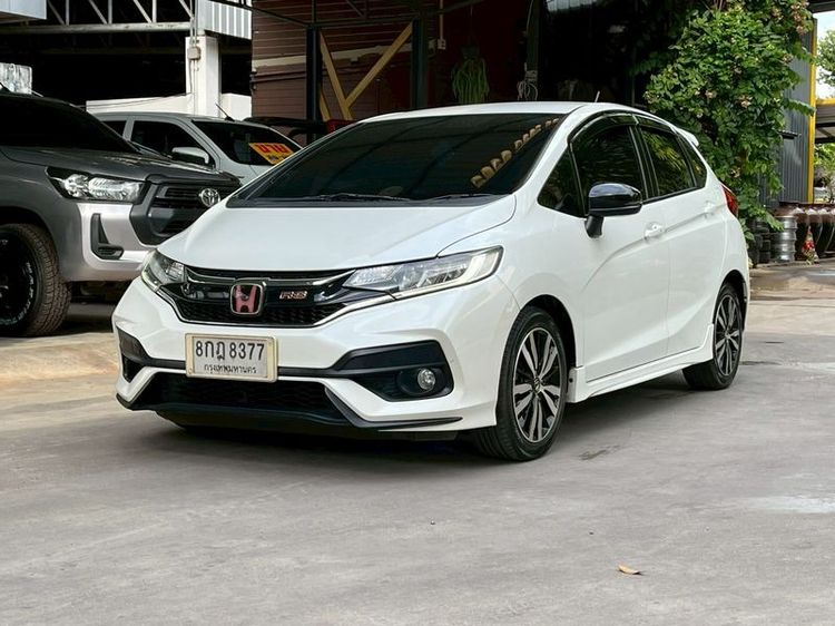 รถ Honda Jazz 1.5 RS i-VTEC สี ขาว