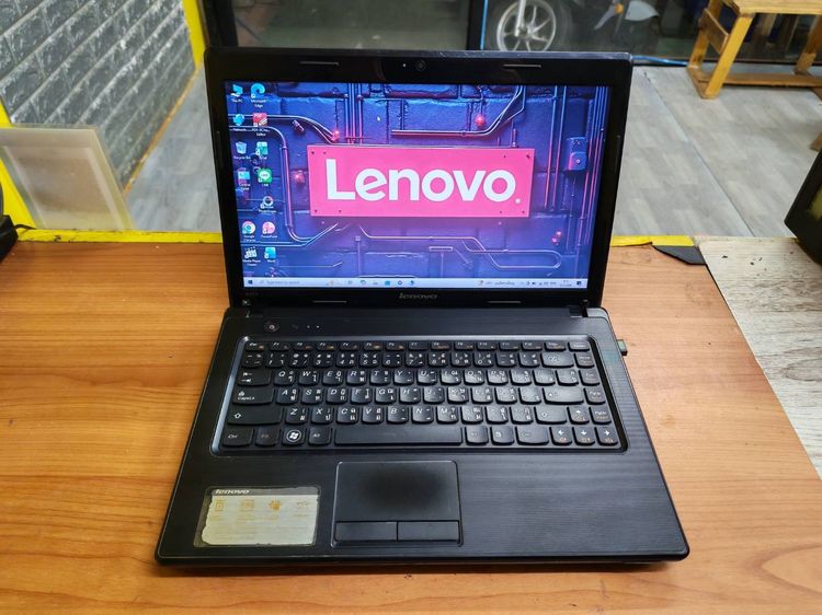 อื่นๆ วินโดว์ 4 กิกะไบต์ VGA ไม่ใช่ Lenovo  ใช้พิมพ์งาน ดูหนัง ฟังเพลง 