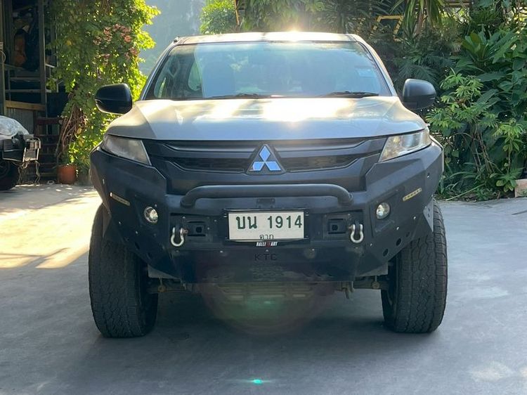 Mitsubishi Triton 2019 2.5 GL 4WD Pickup ดีเซล ไม่ติดแก๊ส เกียร์ธรรมดา เทา รูปที่ 2