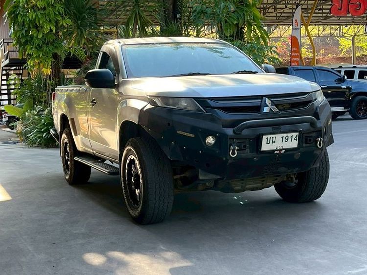Mitsubishi Triton 2019 2.5 GL 4WD Pickup ดีเซล ไม่ติดแก๊ส เกียร์ธรรมดา เทา รูปที่ 3