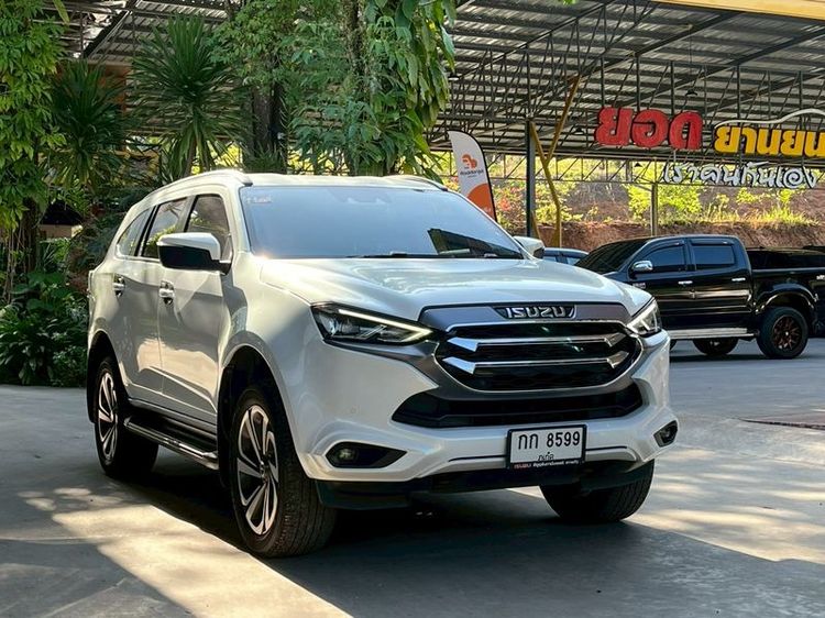 Isuzu MU-X 2022 1.9 ULTIMATE 2WD Utility-car ดีเซล ไม่ติดแก๊ส เกียร์อัตโนมัติ ขาว รูปที่ 3