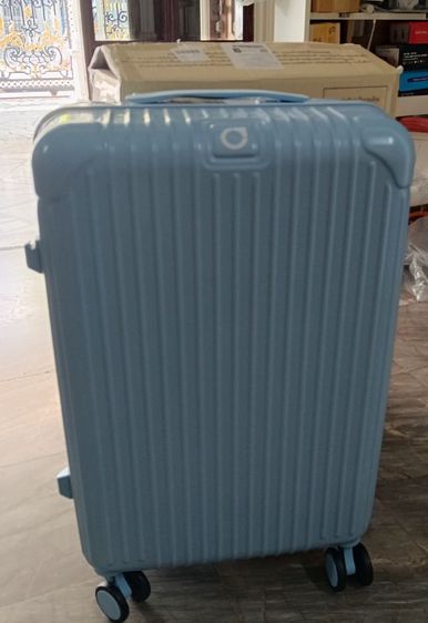 ขายถูก กระเป๋า Caggioni 24" ของแท้ ของใหม่ สีฟ้า ใหม่ล่าสุด