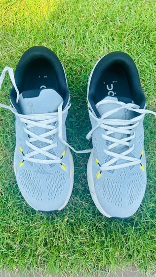 รองเท้า On Cloud รูปที่ 4