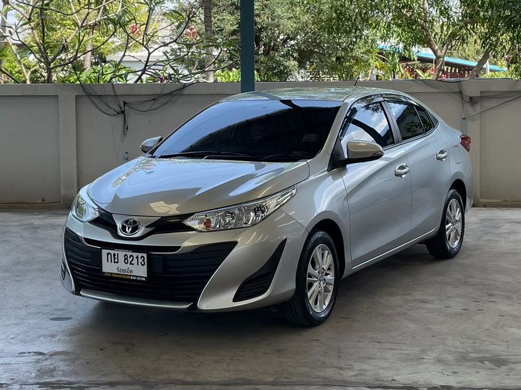 Toyota Yaris ATIV 2019 1.2 E Sedan เบนซิน ไม่ติดแก๊ส เกียร์อัตโนมัติ บรอนซ์เงิน