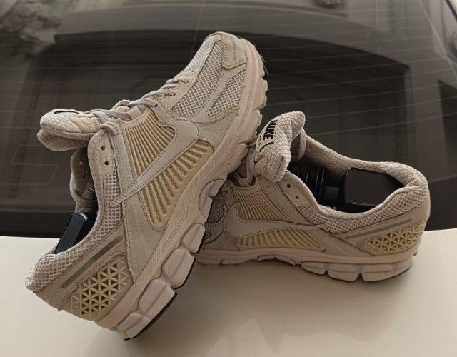 ขาย Nike Vomero 5 สีครีม นิยม size 42.5-270cm ของแท้ สภาพสวย รูปที่ 5