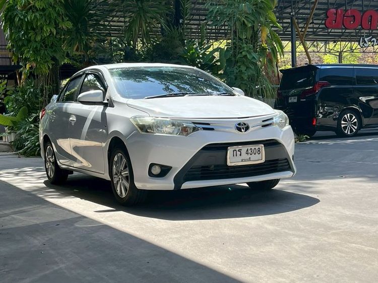 Toyota Vios 2014 1.5 E Sedan เบนซิน ไม่ติดแก๊ส เกียร์อัตโนมัติ ขาว รูปที่ 3