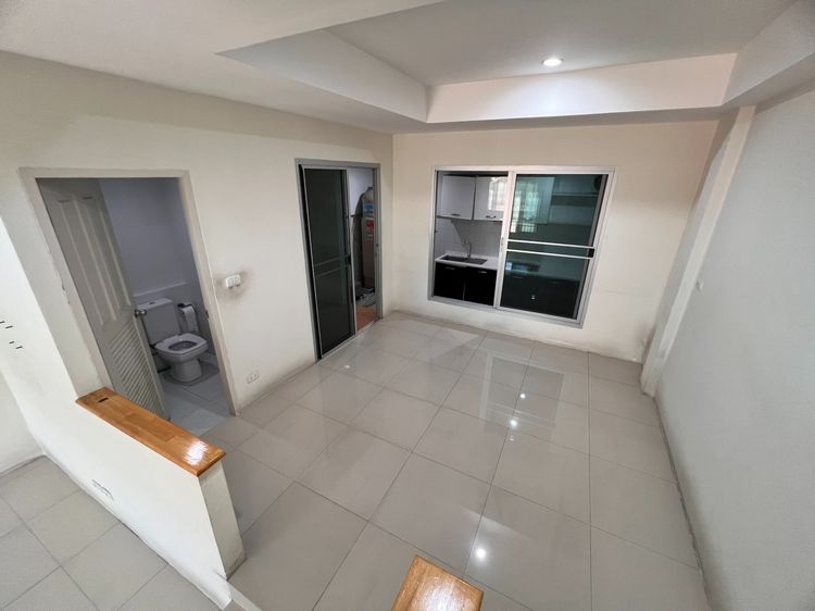 ไม่มี 🎉 ขายทาวน์โฮม 3 ชั้น 20.5 ตรว 🌟 โครงการเออเบิร์นธารา สุขสวัสดิ์ 70 - ประชาอุทิศ 🌟 พื้นที่เยอะ 170 ตรม 😍 ราคา 2.85 ล้าน ( ต่อรองได้ ) รูปที่ 4