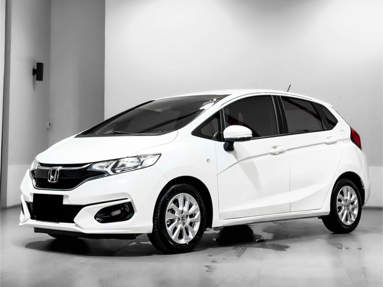 รถ Honda Jazz 1.5 V+ สี ขาว