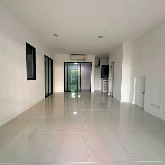 AP (Thailand) 2016 มีบางส่วน ขายบ้านกลางเมืองนวมินทร์ 42  รูปที่ 3