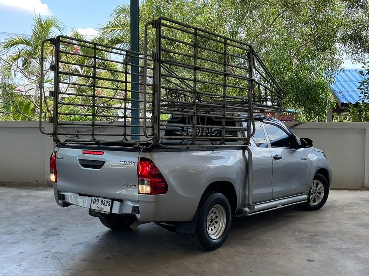 Toyota Hilux Revo 2023 Smart Cab 2.4 Entry Z Edition Pickup ดีเซล ไม่ติดแก๊ส เกียร์อัตโนมัติ บรอนซ์เงิน รูปที่ 2