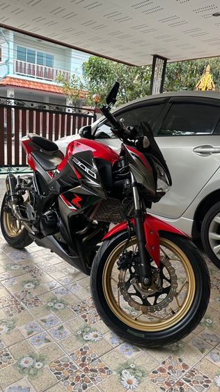 มอเตอร์ไซค์ยามาฮ่าแซด 300 รูปที่ 2