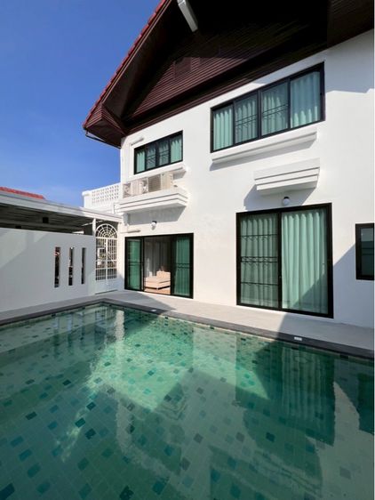 ตกแต่งครบ ใช่ Poolvilla รูปที่ 2