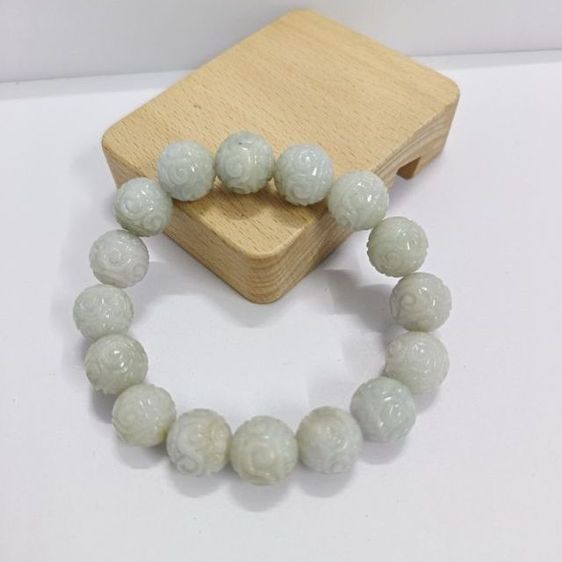 สร้อยข้อมือหยกแกะลายมงคล เสริมโชค เสริมทรัพย์ ใส่แล้วดูแพงแบบมีพลัง รูปที่ 2