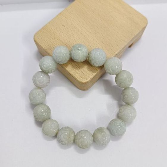 สร้อยข้อมือหยกแกะลายมงคล เสริมโชค เสริมทรัพย์ ใส่แล้วดูแพงแบบมีพลัง