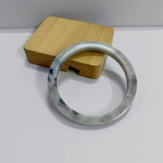 กำไลหยกแท้ ทรงถังเล็ก รูปที่ 4