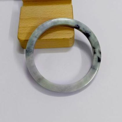 กำไลหยกแท้ ทรงถังเล็ก