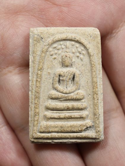 รหัส 065 - พระสมเด็จพิมพ์ปรกโพธิ์ วัดระฆังโฆสิตาราม สภาพสวยสมบูรณ์ มวลสารชัดเจน รับประกันตรงปกตามรูปภาพค่ะ จากหีบโบราณ” โทร 0933253888 รูปที่ 5