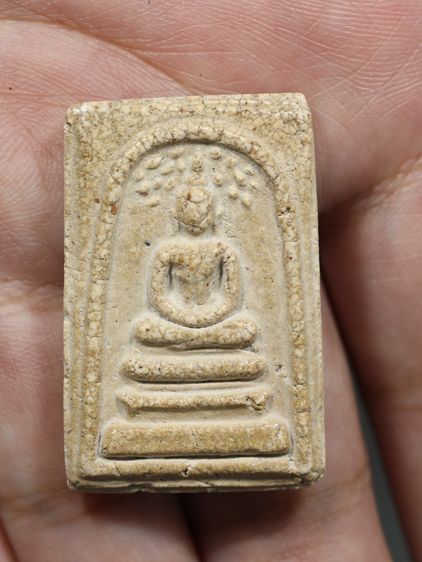 รหัส 098 - พระสมเด็จพิมพ์ปรกโพธิ์ วัดระฆังโฆสิตาราม สภาพสวยสมบูรณ์ มวลสารชัดเจน รับประกันตรงปกตามรูปภาพค่ะ จากหีบโบราณ” โทร 0933253888 รูปที่ 5