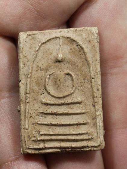 รหัส 135 - พระสมเด็จพิมพ์เส้นด้าย วัดระฆังโฆสิตาราม สภาพสวยสมบูรณ์ มวลสารชัดเจน รับประกันตรงปกตามรูปภาพค่ะ จากหีบโบราณ” โทร 0933253888 รูปที่ 5