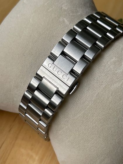 GUCCI Dive 40 mm Black Dial Men's Swiss Quartz Watch YA136301 รูปที่ 5