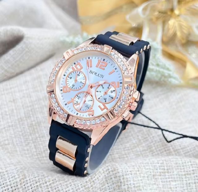 นาฬิกาข้อมือแฟชั่นสำหรับผู้หญิง หน้าปัดกระจกมิเนอรัล ขนาด 34มม. สายซิลิคอน  รูปที่ 2