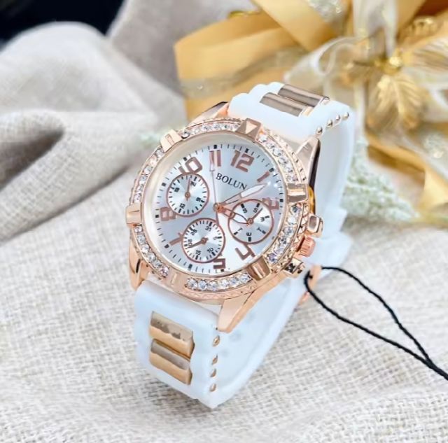 นาฬิกาข้อมือแฟชั่นสำหรับผู้หญิง หน้าปัดกระจกมิเนอรัล ขนาด 34มม. สายซิลิคอน  รูปที่ 3