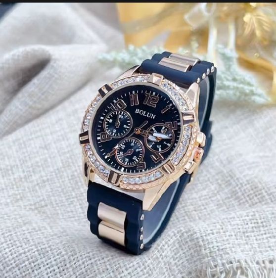 นาฬิกาข้อมือแฟชั่นสำหรับผู้หญิง หน้าปัดกระจกมิเนอรัล ขนาด 34มม. สายซิลิคอน  รูปที่ 4