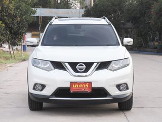 NISSAN X-TRAIL 2.5 V 4WD 4WD SUNROOF 2016 รถบ้าน มือเดียว ไมล์น้อย พร้อมใช้