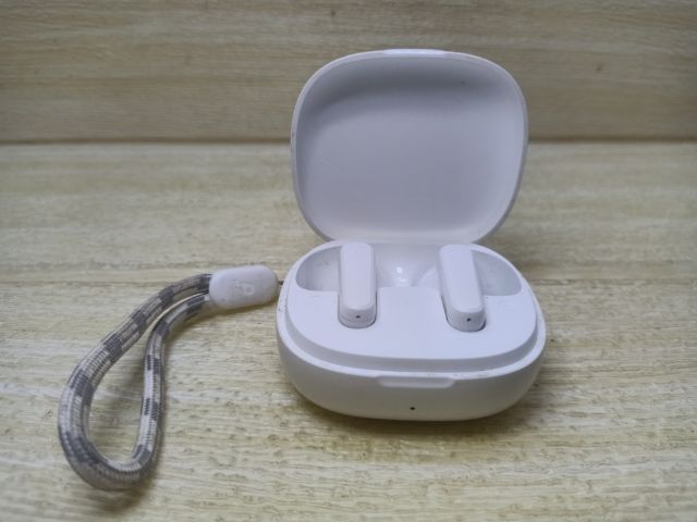 ขาย Soundcore R50i หูฟังไร้สายBTรุ่นสุดคุ้มราคาประหยัด เสียงดีเบสแน่น ใช้แปลภาษาได้เกิน100ภาษา แบตทนมาก สภาพเหมือนใหม่ ขาย 300 บาท รูปที่ 5