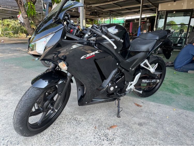 HONDA CBR 300