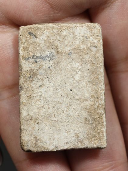 รหัส 233 - พระสมเด็จพิมพ์เส้นด้าย วัดระฆังโฆสิตาราม สภาพสวยสมบูรณ์ มวลสารชัดเจน รับประกันตรงปกตามรูปภาพค่ะ จากหีบโบราณ” โทร 0933253888 รูปที่ 6