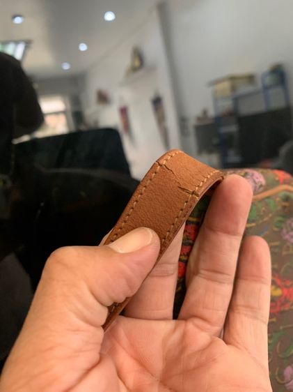 roberto ricci กระเป๋าสะพายสตรี made in italy 290 บาทรวมส่งครับ รูปที่ 7