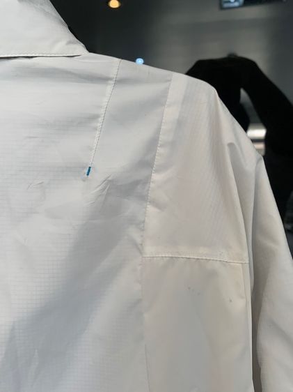 descente cosmic thermo เสื้อกันลมแบรนด์ดัง size L japan 850 บาทรวมส่งครับ รูปที่ 8